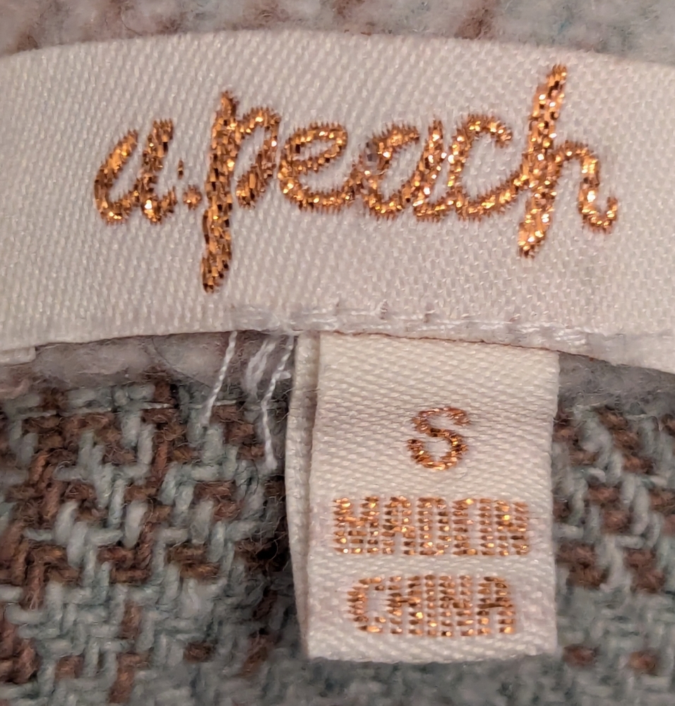 A.peach women's long shacket, size small - Picture 9 of 11